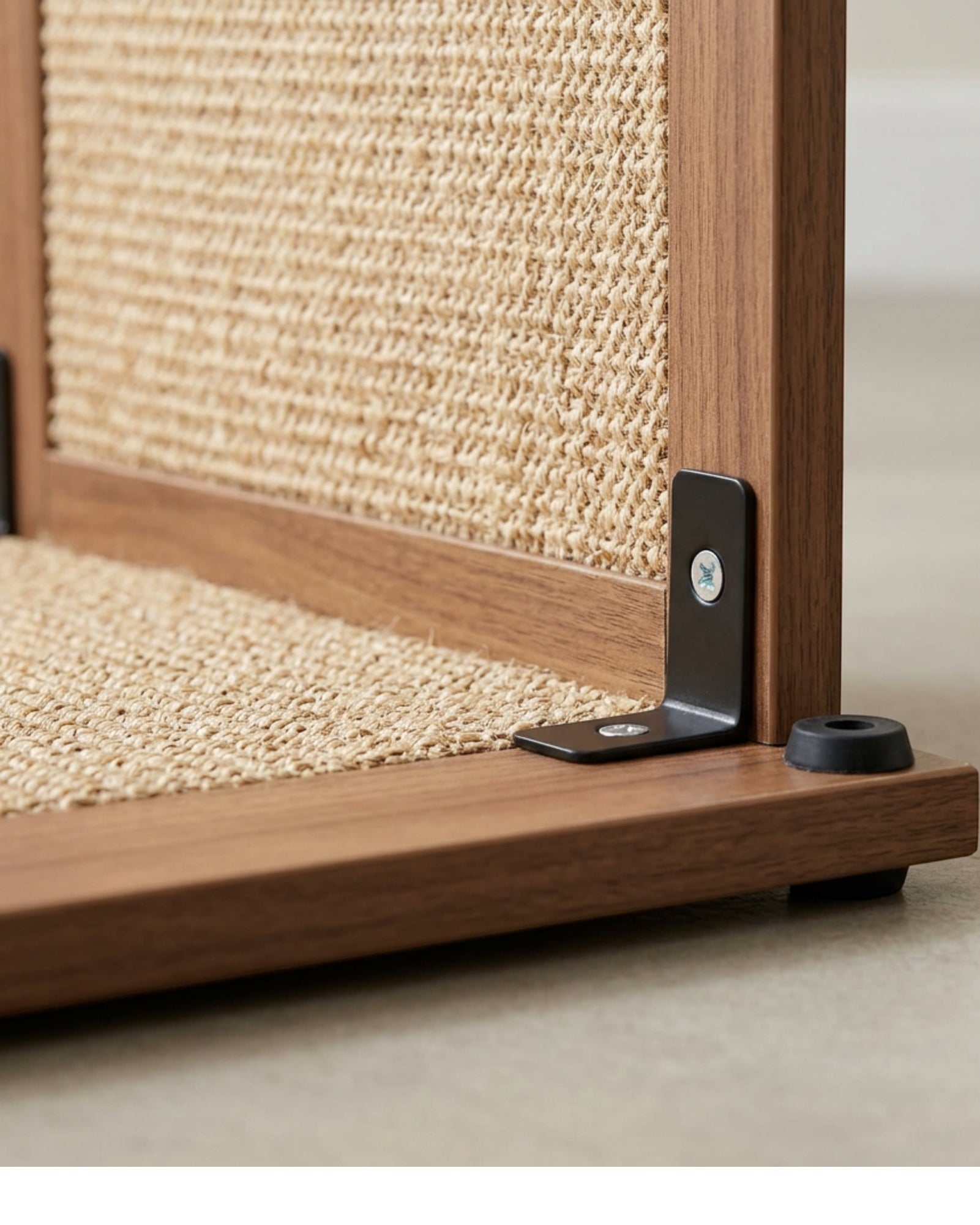Thwgn L-Shape Sisal Cat Scratching Board Walnut Natural - Detail view